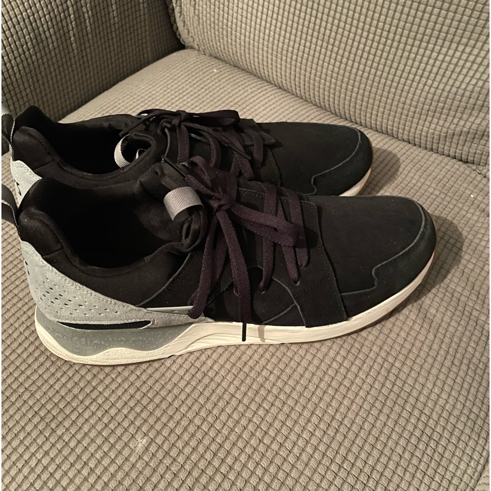 ASICS men’s size 13